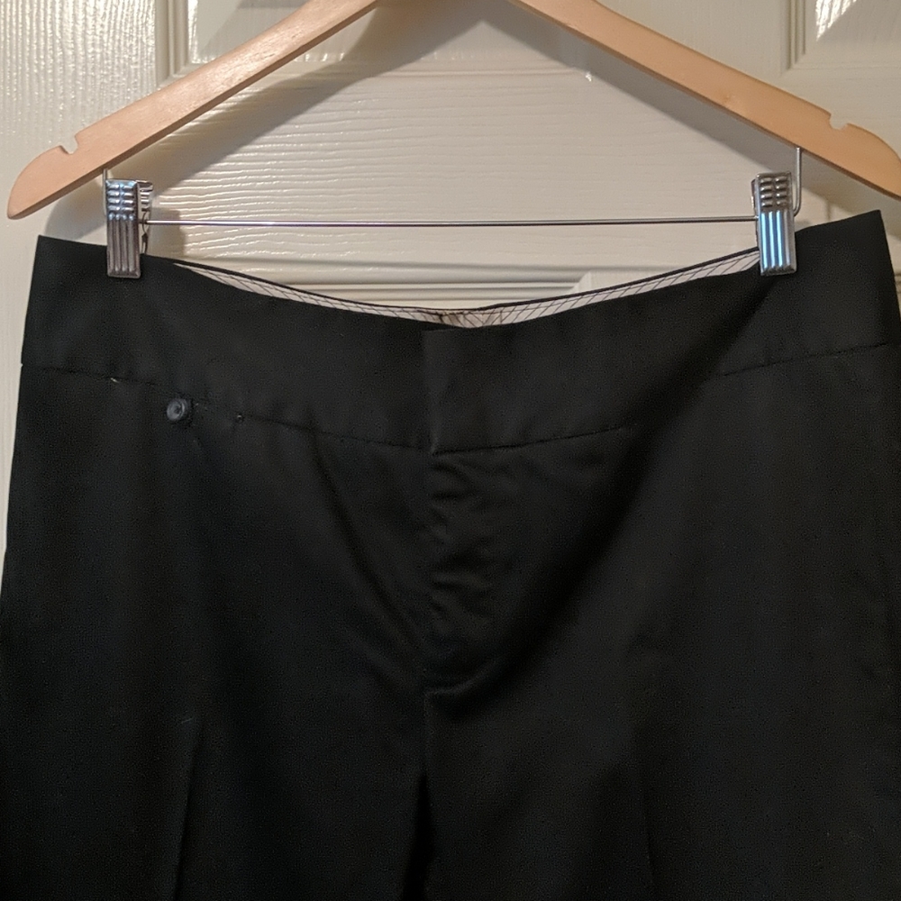 Dockers - Picture 2 of 3